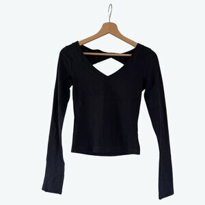 Athleta - Twist-Back Long Sleeve Crop Top - Black - XS